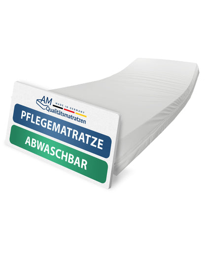 AM Qualitätsmatratzen Premium Pflegebettmatratze – viskoelastisch mit Komfortschaum, wasserdichter und desinfizierbarer Bezug
